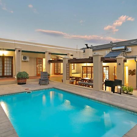 J'S Audacious Living Montagu Self Catering Apartment Luaran gambar