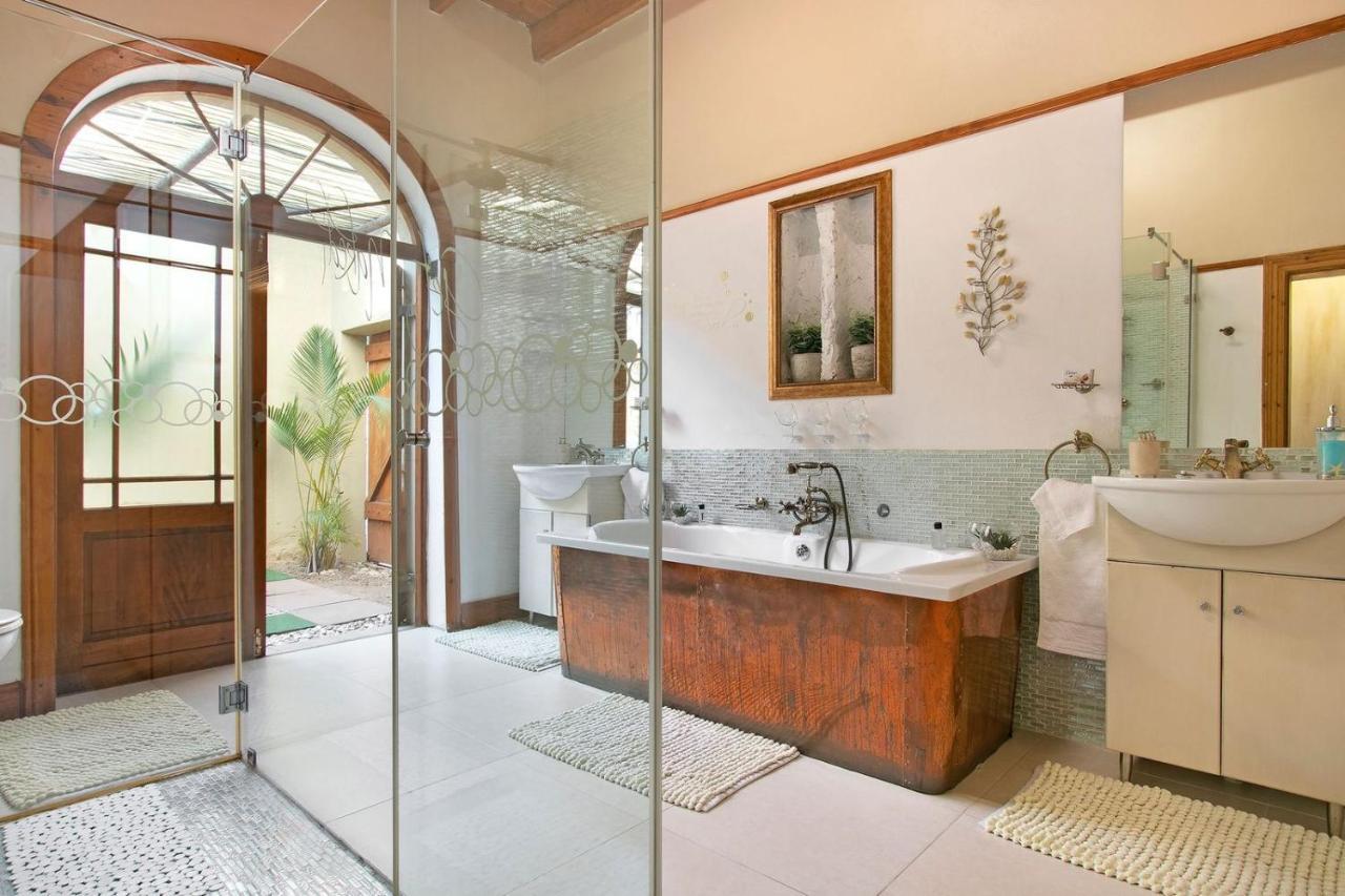 J'S Audacious Living Montagu Self Catering Apartment Luaran gambar